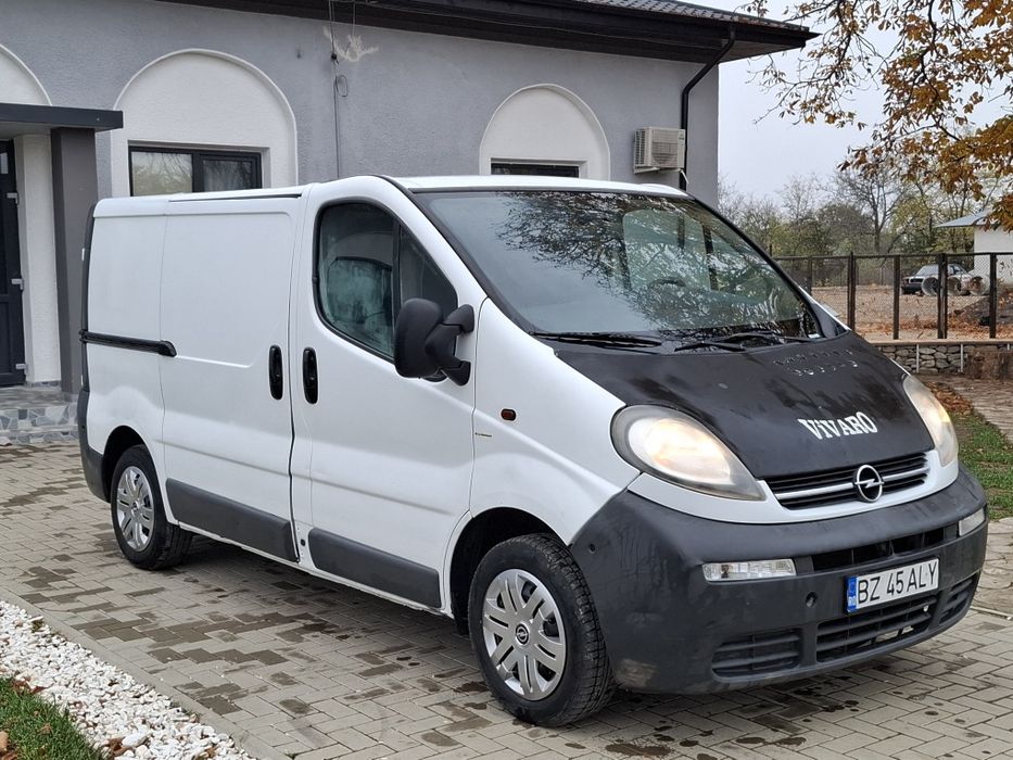 Opel vivaro 1.9 diesel,înmatriculat ro,acte valabile,fiscal pe loc.