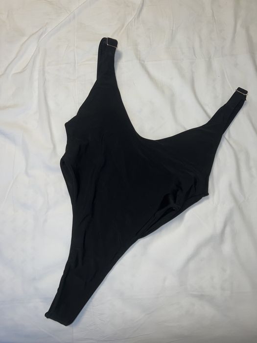 Costum de baie Neira intreg S NOU