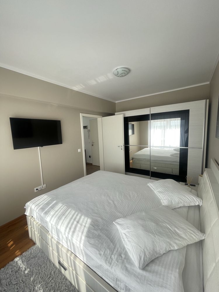 Apartament doua camere decomandat