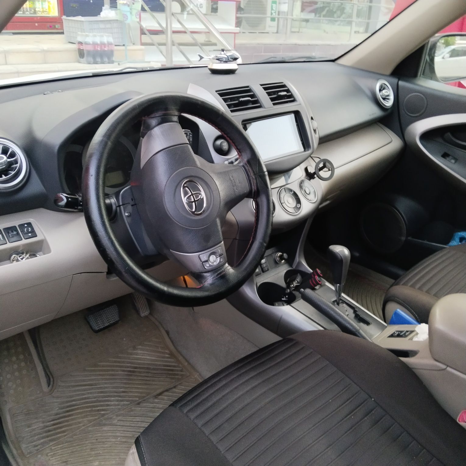 Тайота rav4  жемчуг ранг