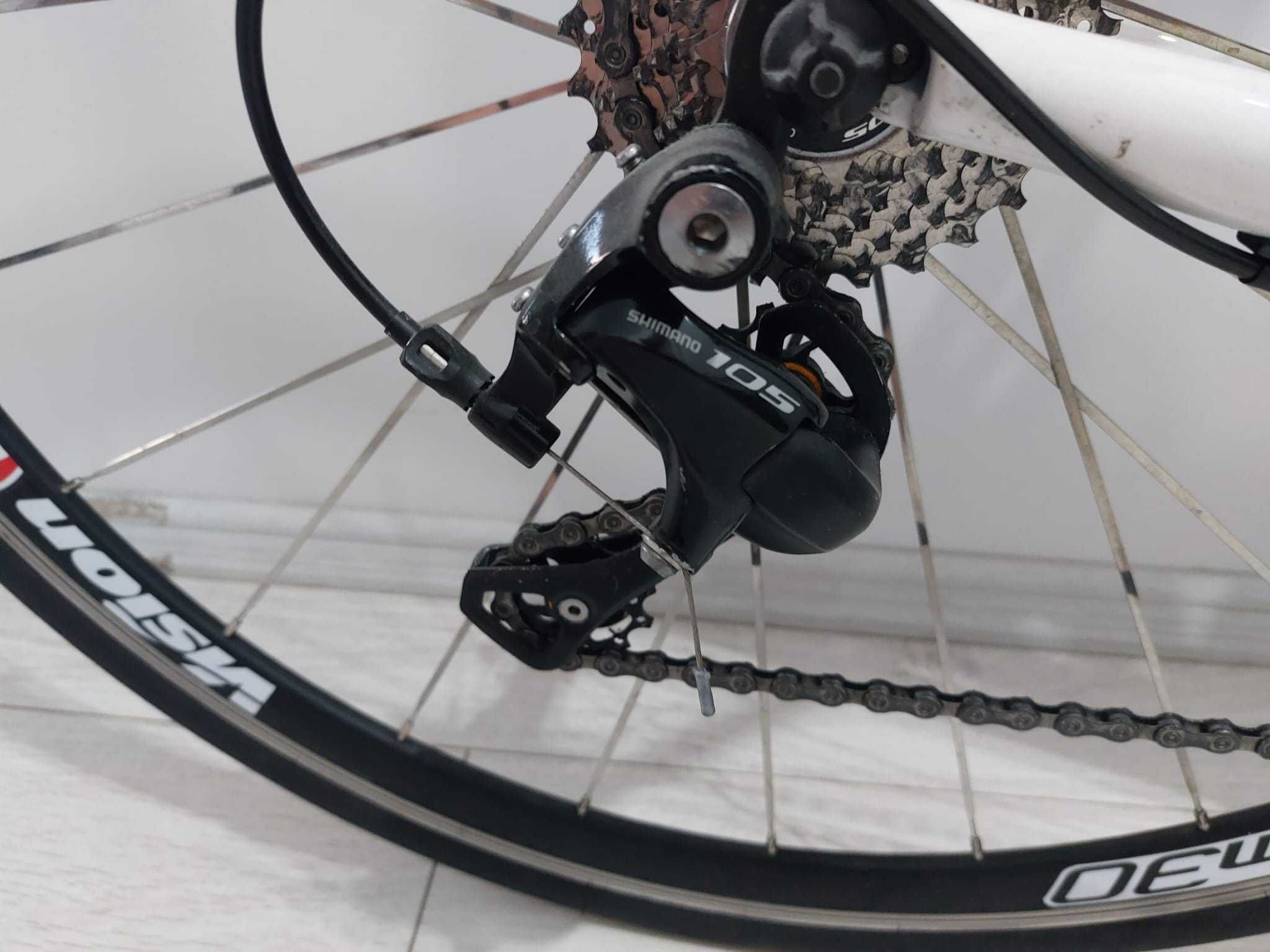 Cursieră KUOTA KOBALT - Shimano 105 - Size M - Carbon