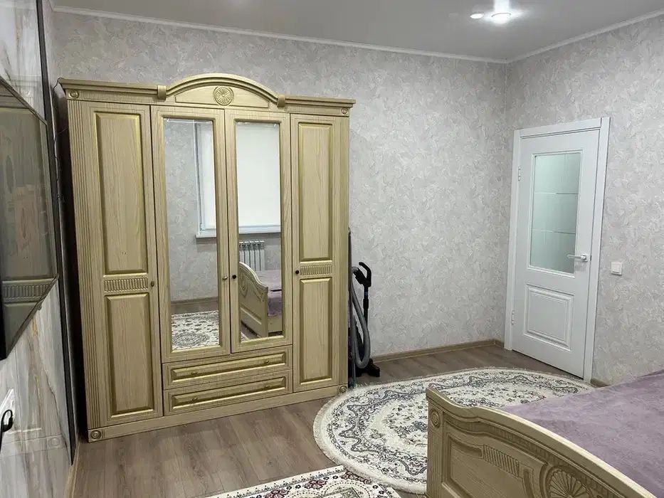 Сдается 1 ком квартира в ЦЕНТРЕ Ойбек|Гранд Мир|110 школа