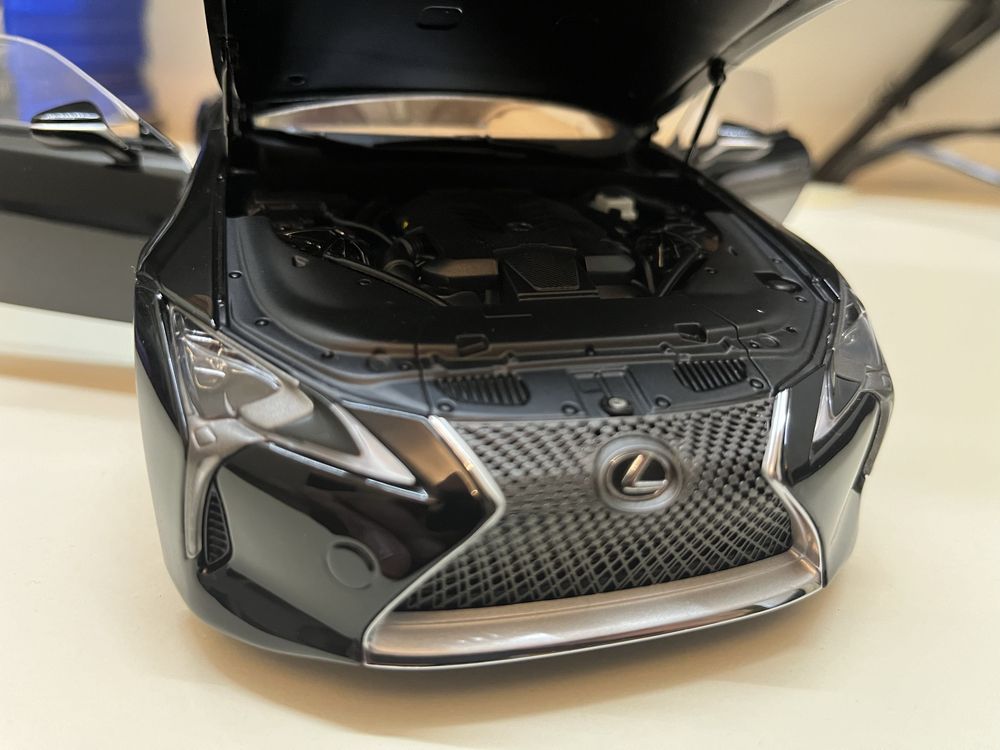 Macheta Lexus LC500 AutoArt 1:18