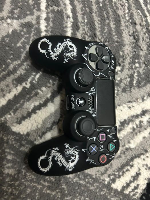 Продавам Playstation 4 slim