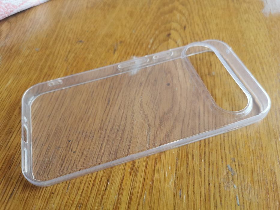 Husa Google Pixel 9 Pro transparenta
Husa este nouă.