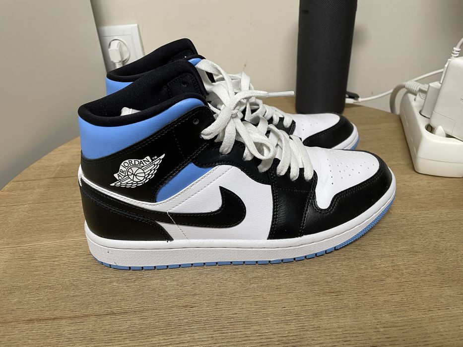 Nike Air Jordan 1 Mid Black / White / University Blue размер 41