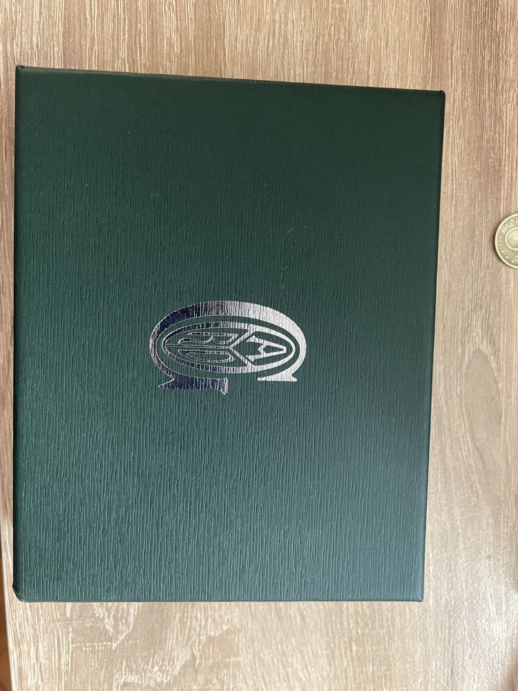 GOYARD зелено портмоне