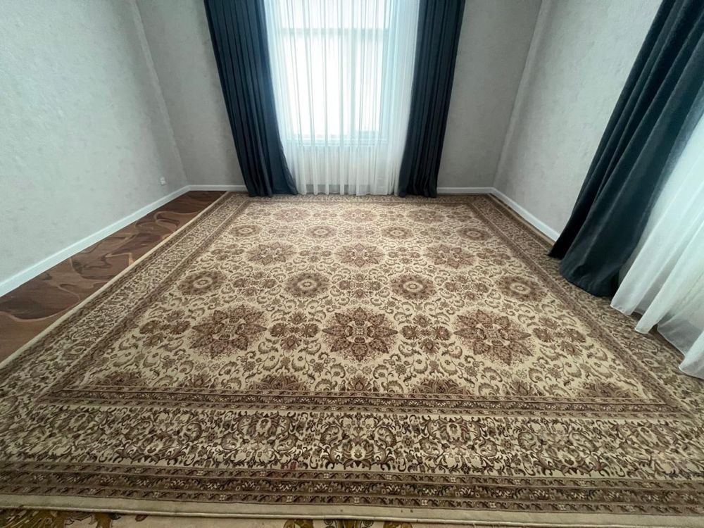 Продаю ковер в отличном состоянии