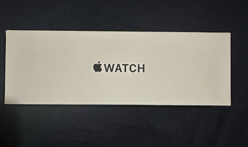 Часовник APPLE WATCH Se 40 mm