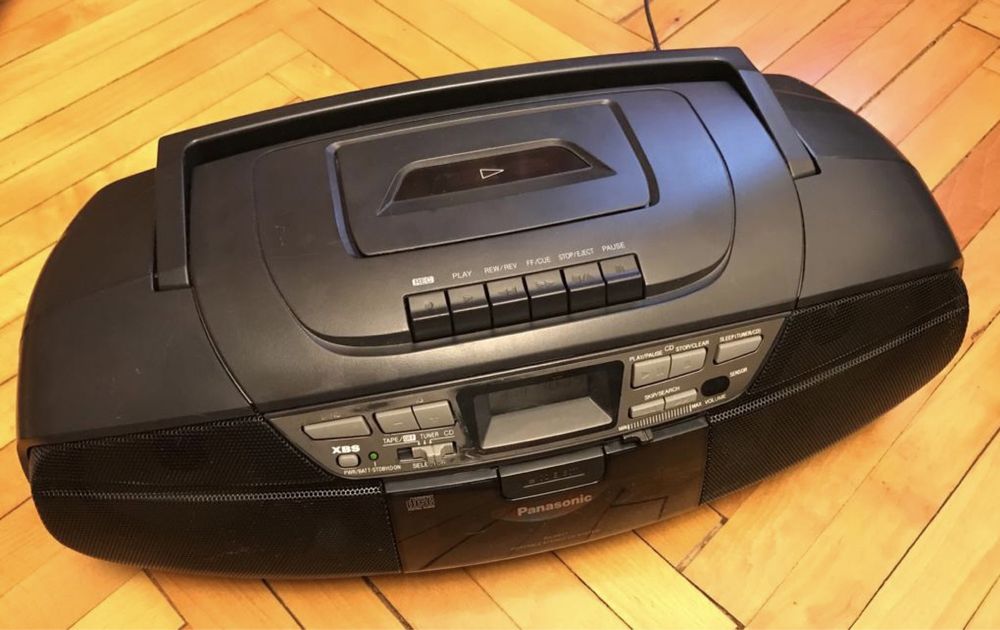 Radio-Cass cu CD vintage Panasonic tip RX-DS17, stare buna, original.