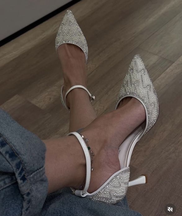 Продажа женских туфель