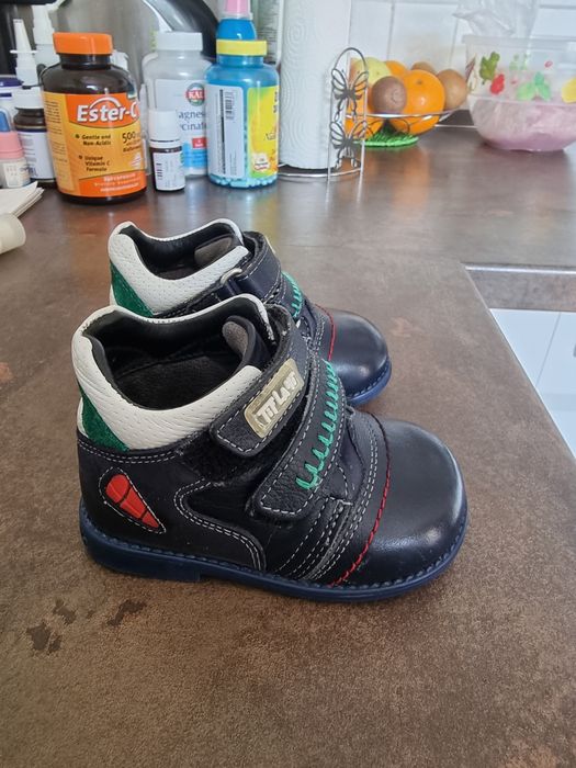 Ботиночки детские