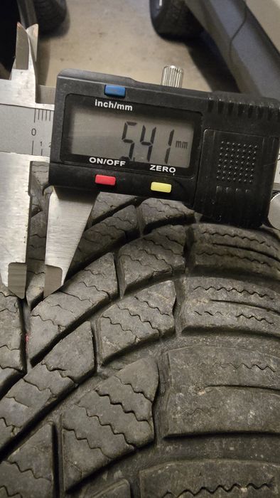 Зимни гуми Bridgestone Blizzak LM005 185/65/15 - 4бр.