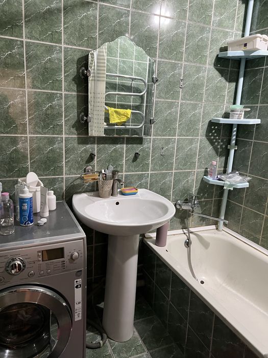 Ищу на подселение 2 девушек.