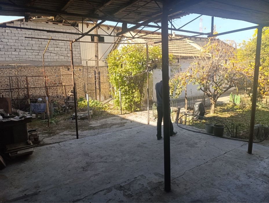 4.1 сот Ул. Баку фасад 15м