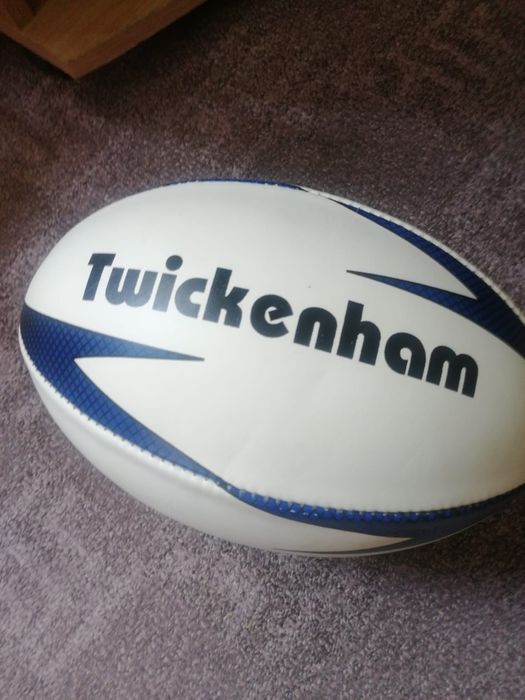 Minge fotbal si rugbi