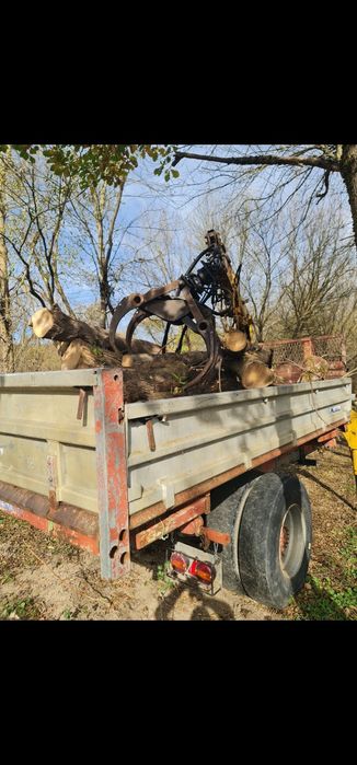 Remorca cu Macara Forestiera