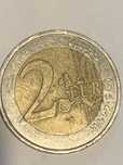 Monede 2 € cu specific unic