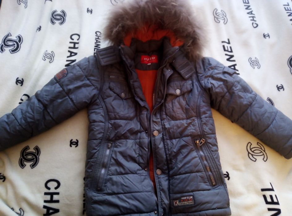 Зимняя куртка на мальчика 8-10 лет