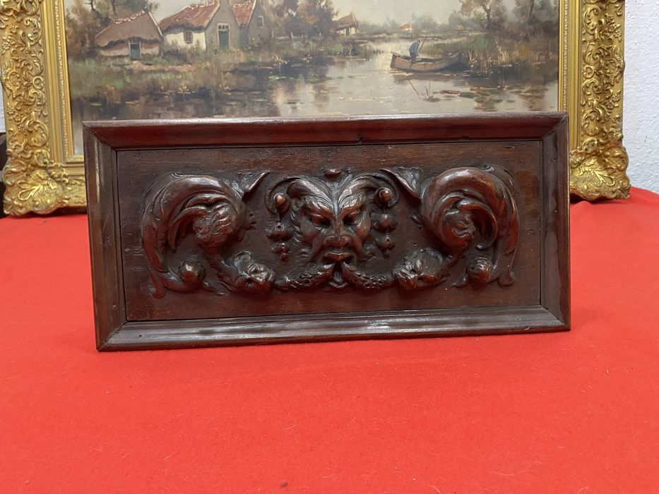 Френско антикварно пано орех ръчна резба 1890 г