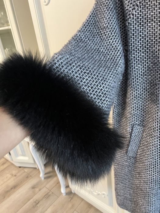 Palton dama elegant cu blanita naturala Nou cu eticheta!