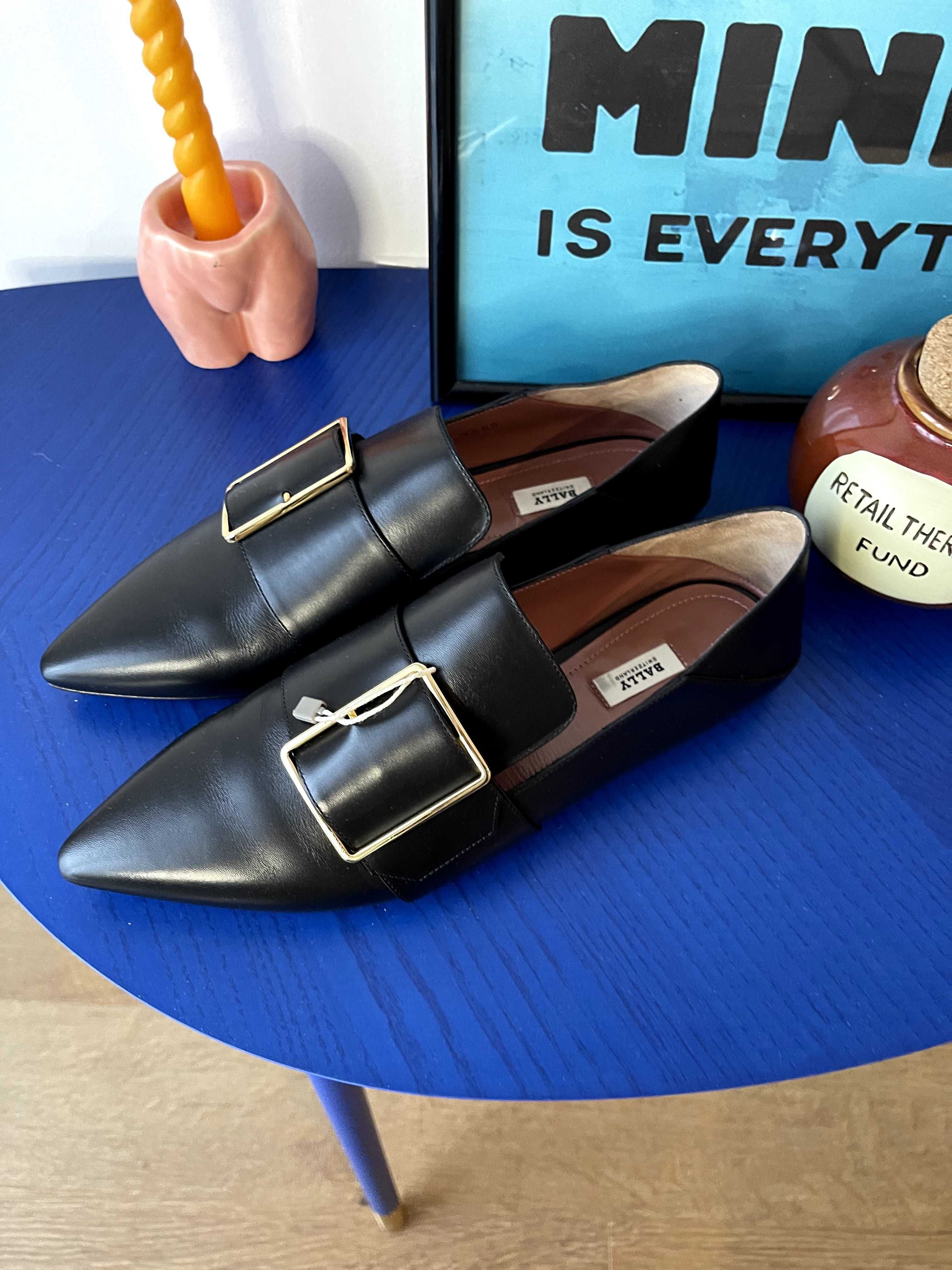 НОВИ с кутия Bally Hamelia лофери размер EU 40 изработени в Италия