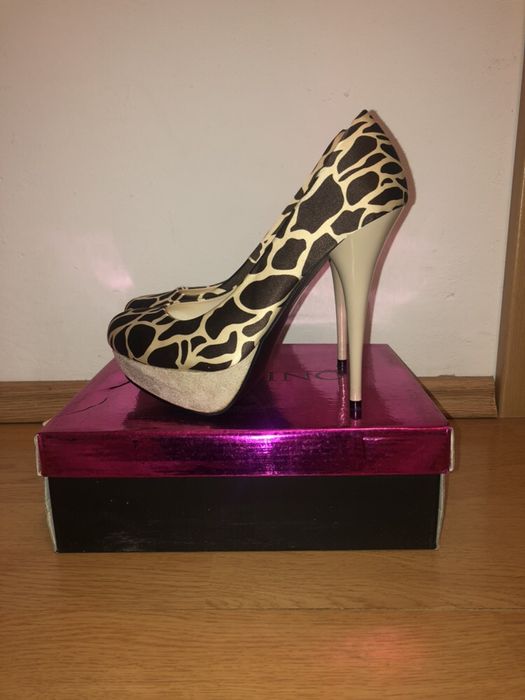 Pantofi toc animal print