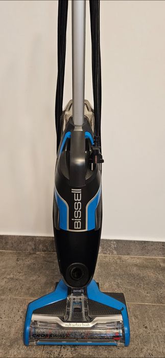 Vand Aspirator mop Bissell CrossWave – 2 în-1: aspiră si spală