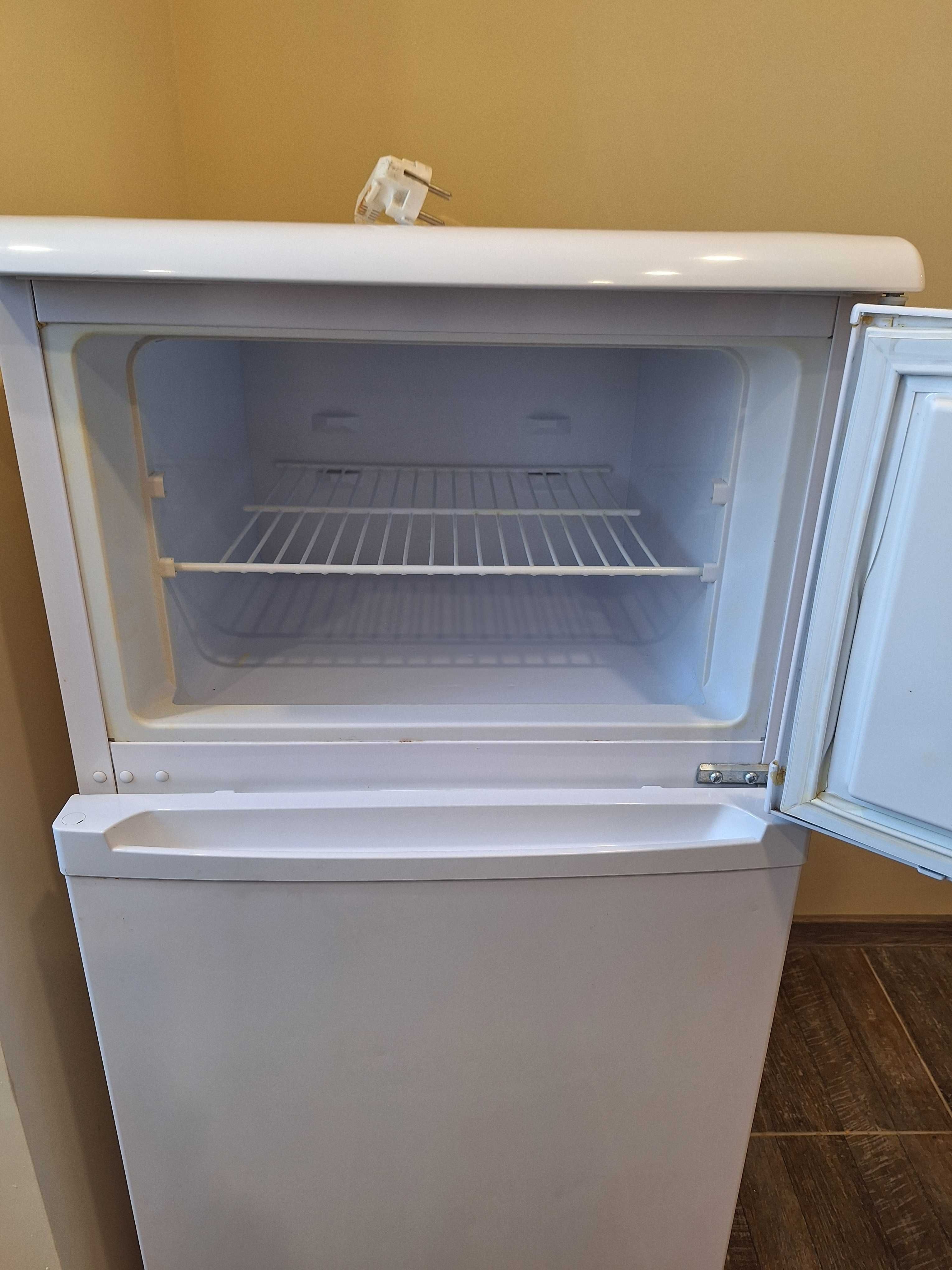 Хлафилник с фризер BEKO