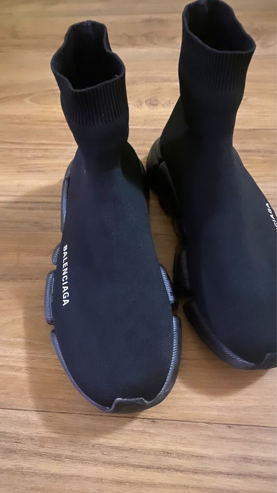 Balenciaga (unisex)