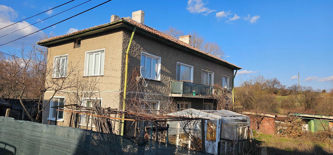 Продава се Къща в Брезник - 140 кв.м за 439 €/кв.м - Снимка #1