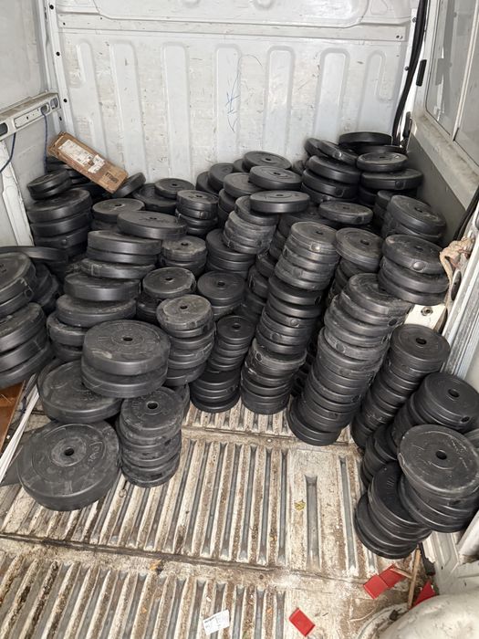 Discuri pt. Gantere, halterede la 075 kg la 15 kg 6 lei kg la 100 kg.