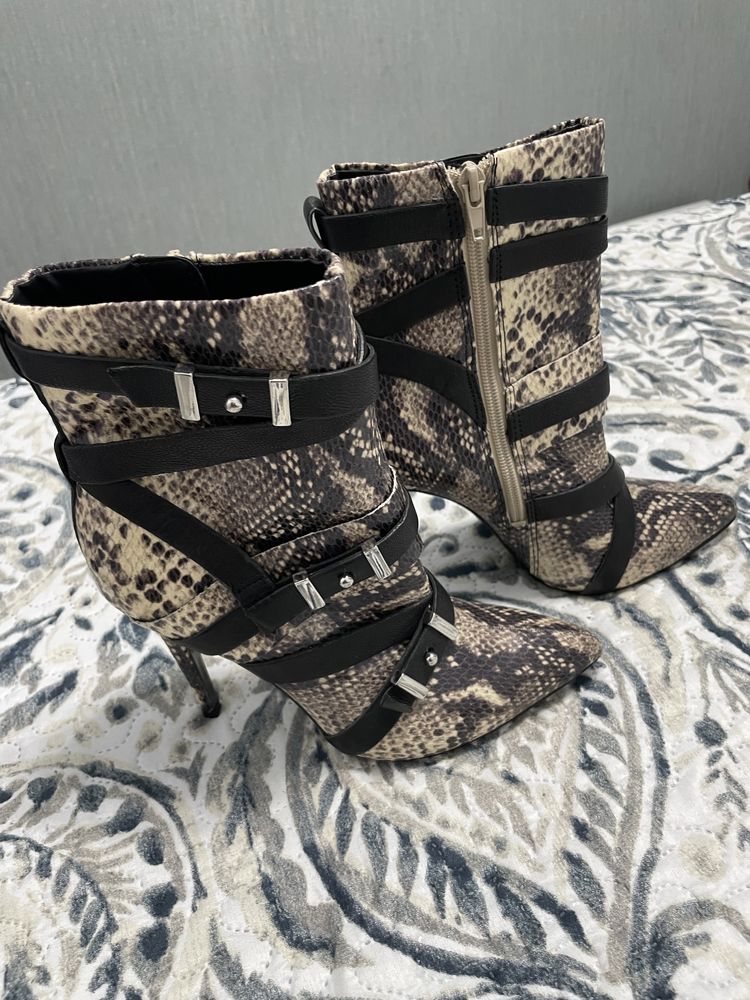 Botine guess noi marime 36