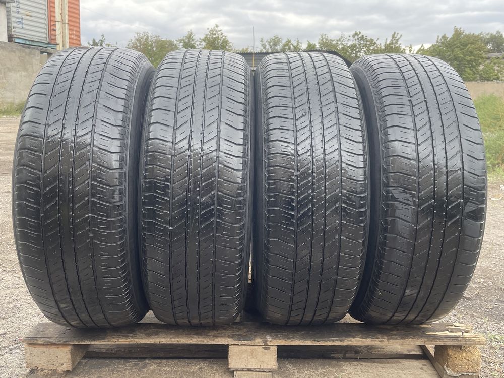 265/65/17 комплект Bridgestone