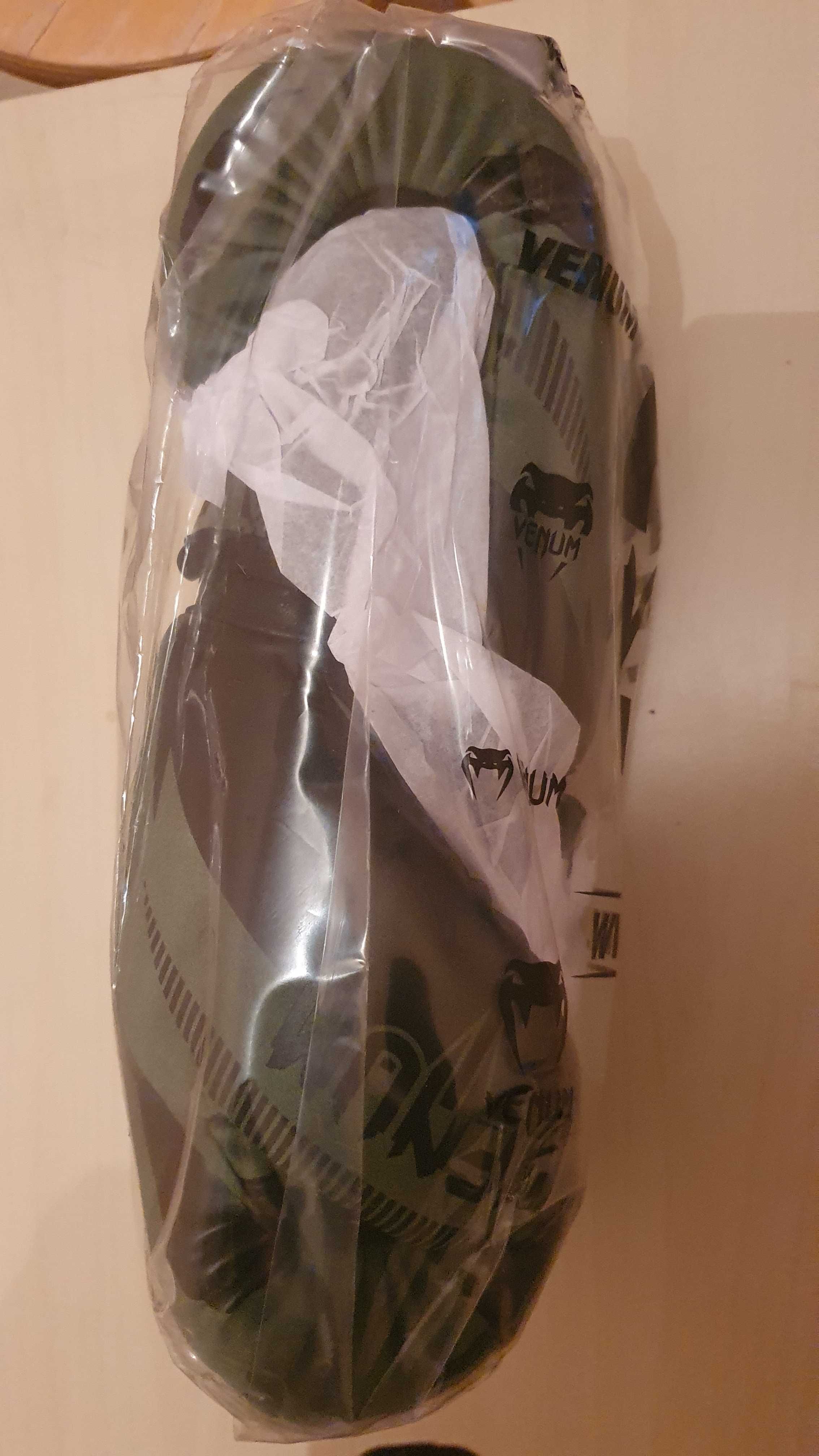 Боксови ръкавици Venum Impact Boxing Gloves