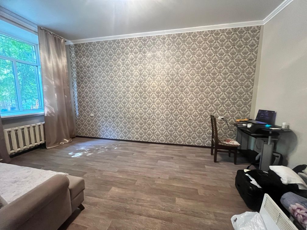 Продается  1 ком кв в Студгородке по ул 30 гвардейской дивизии,35м²