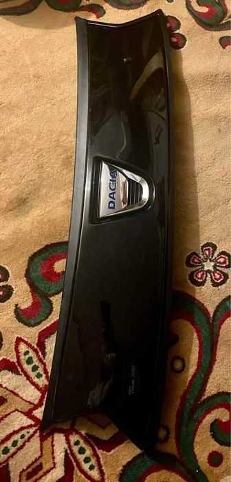 Grila  + Protectie iarna Duster 2 2018