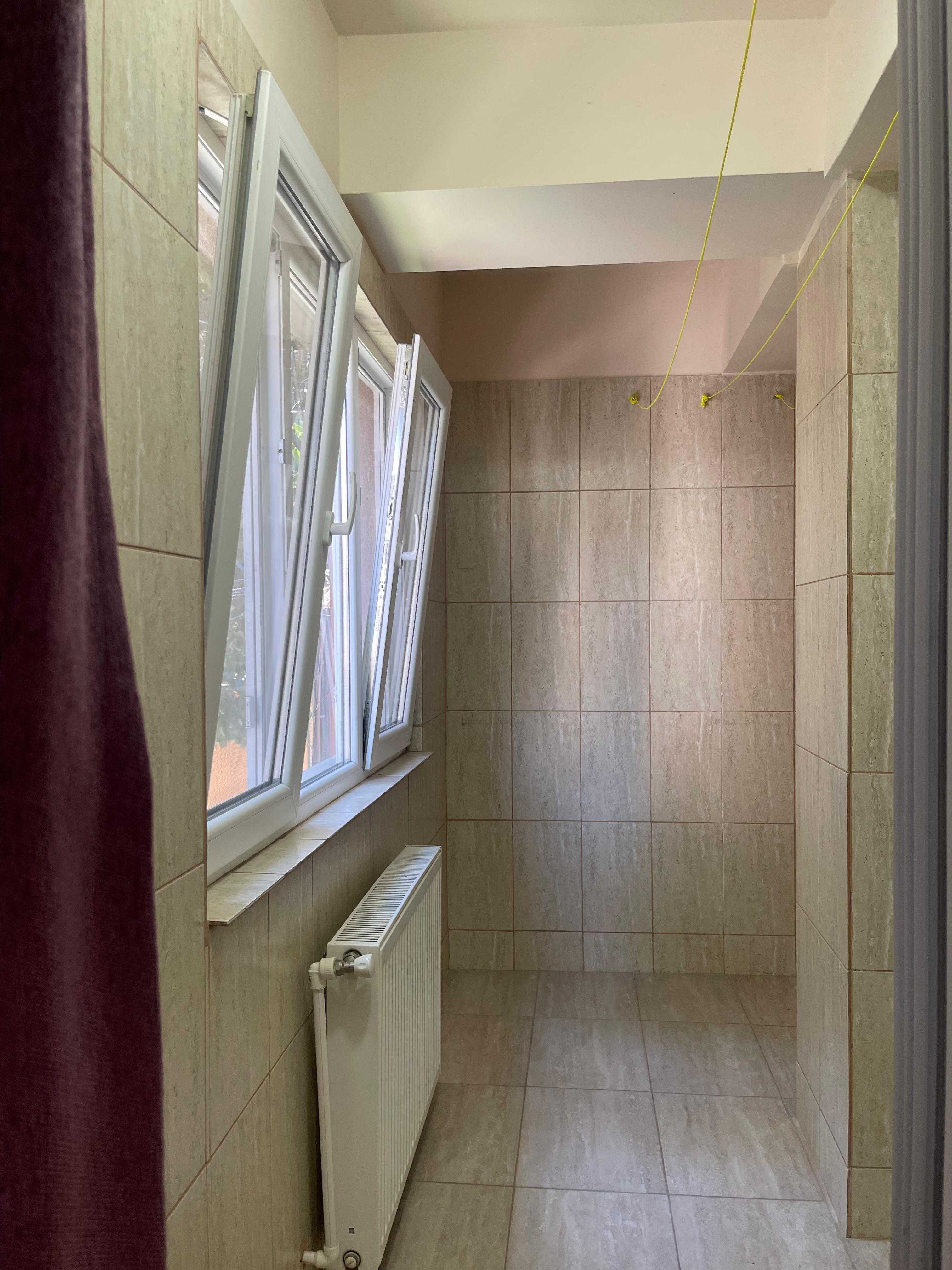 Inchiriez Apartament 2 camere decomandat Bdul Brancoveanu, Sector 4