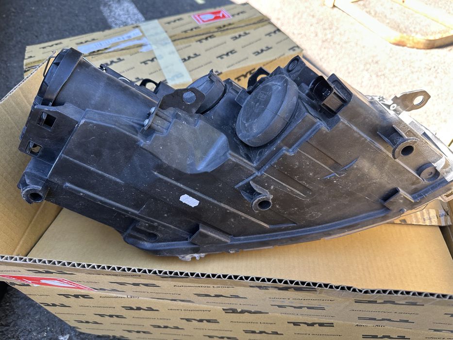 Vand far dreapta Golf 6 europa