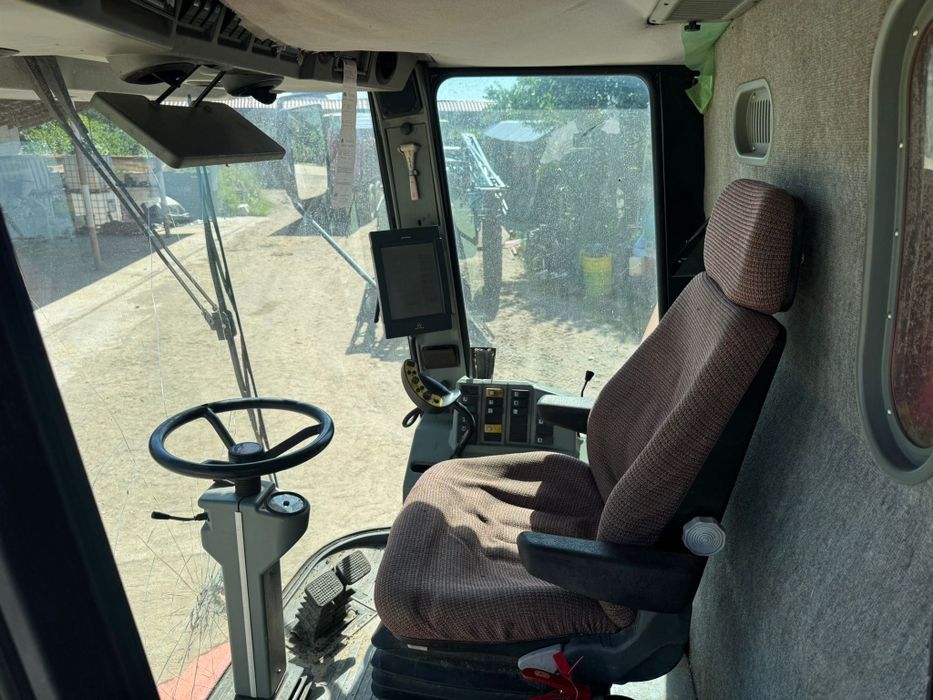 Vând combina masey ferguson 40