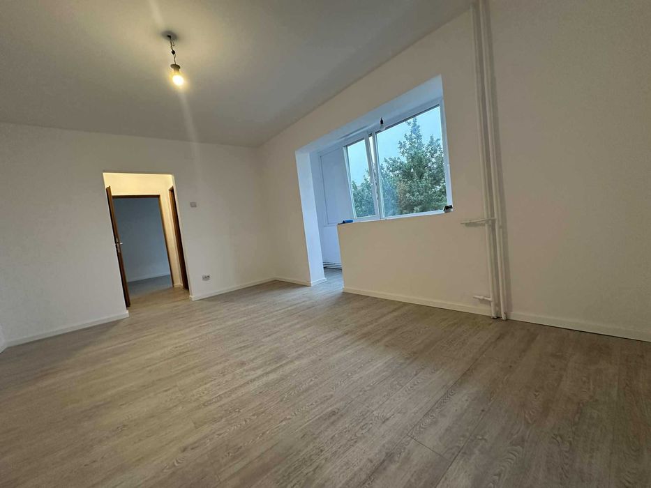 Propietar apartament 2 camere, 54 mp etaj 3 aproape de Sfopping City