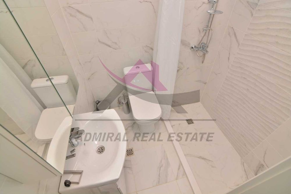 Реновиран! Усещане за Дом! Комфортен Четиристаен- Център