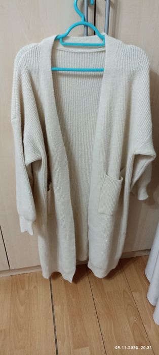 Кардиган светло-бежевый, новый
