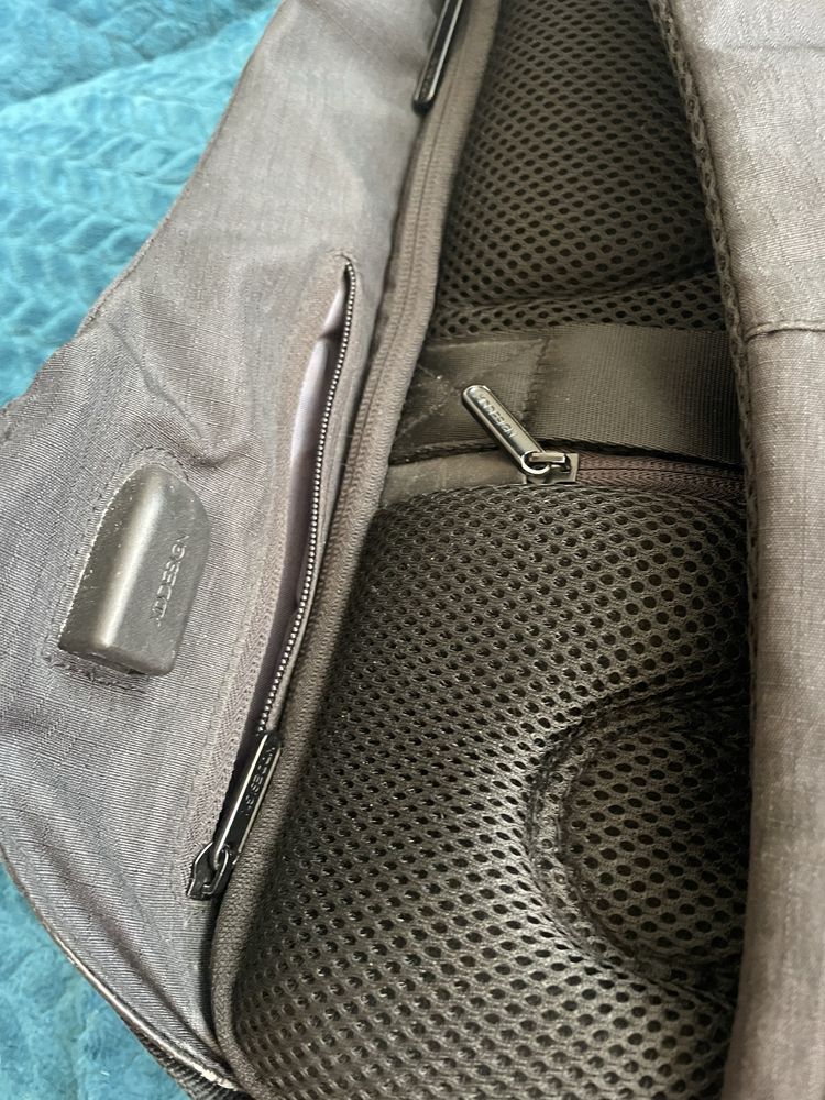 Раница XD Design Anti-theft Backpack  XDDESIGN