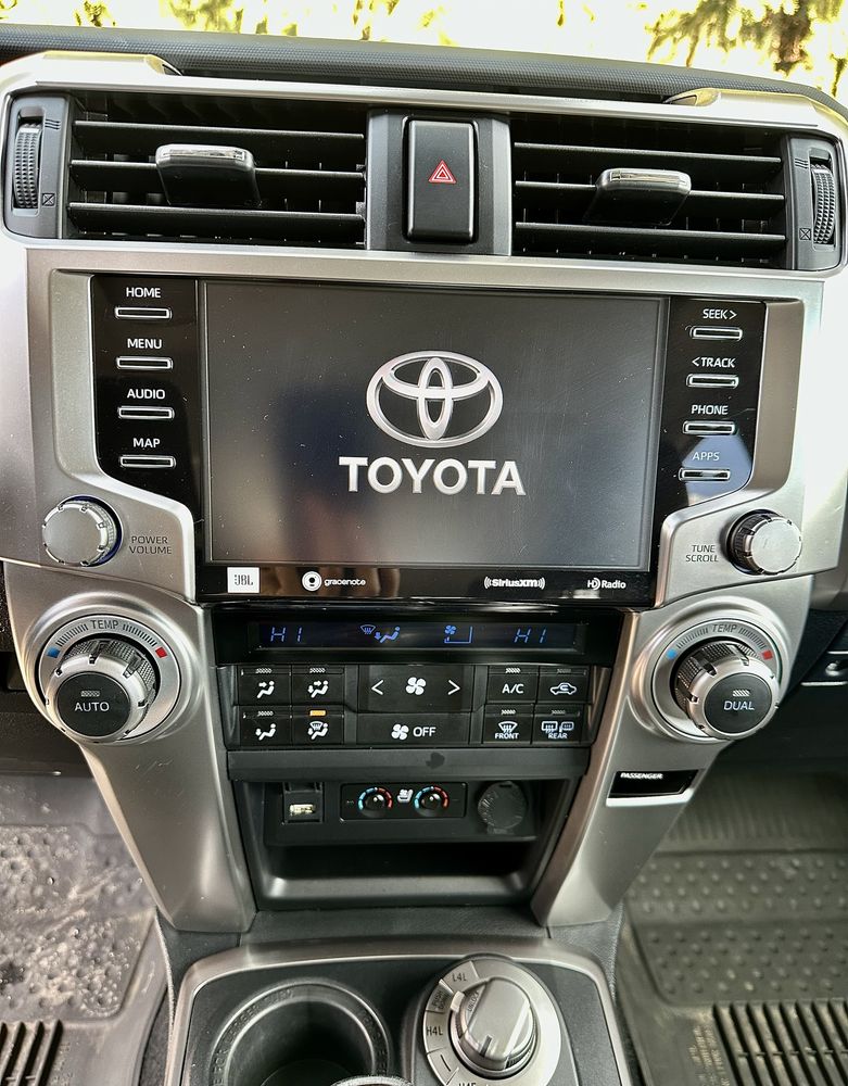 Toyota 4Runner, Limited 2022г