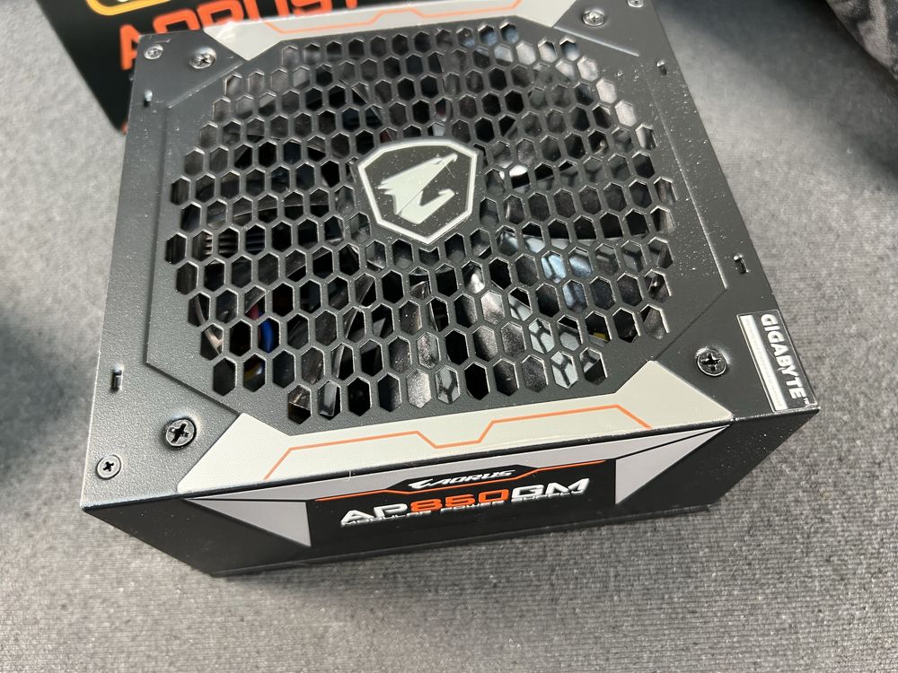 Sursă Gigabyte Aorus P850W 80+ Gold Full Modulară ca noua