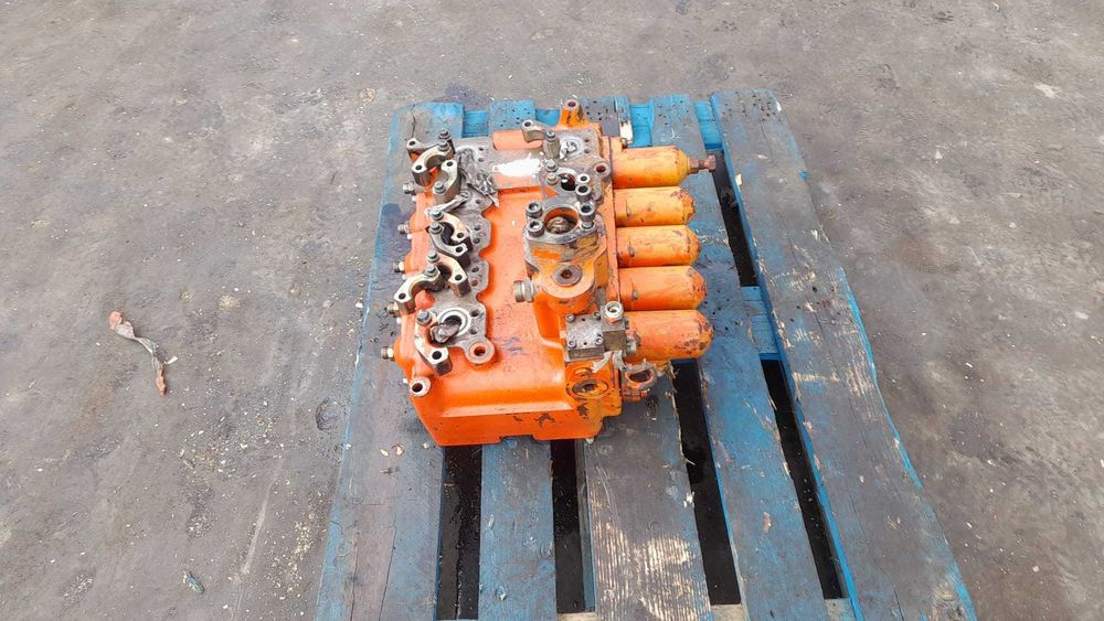 Distribuit hidraulic O&K 2105375 excavator O&K RH PLUS