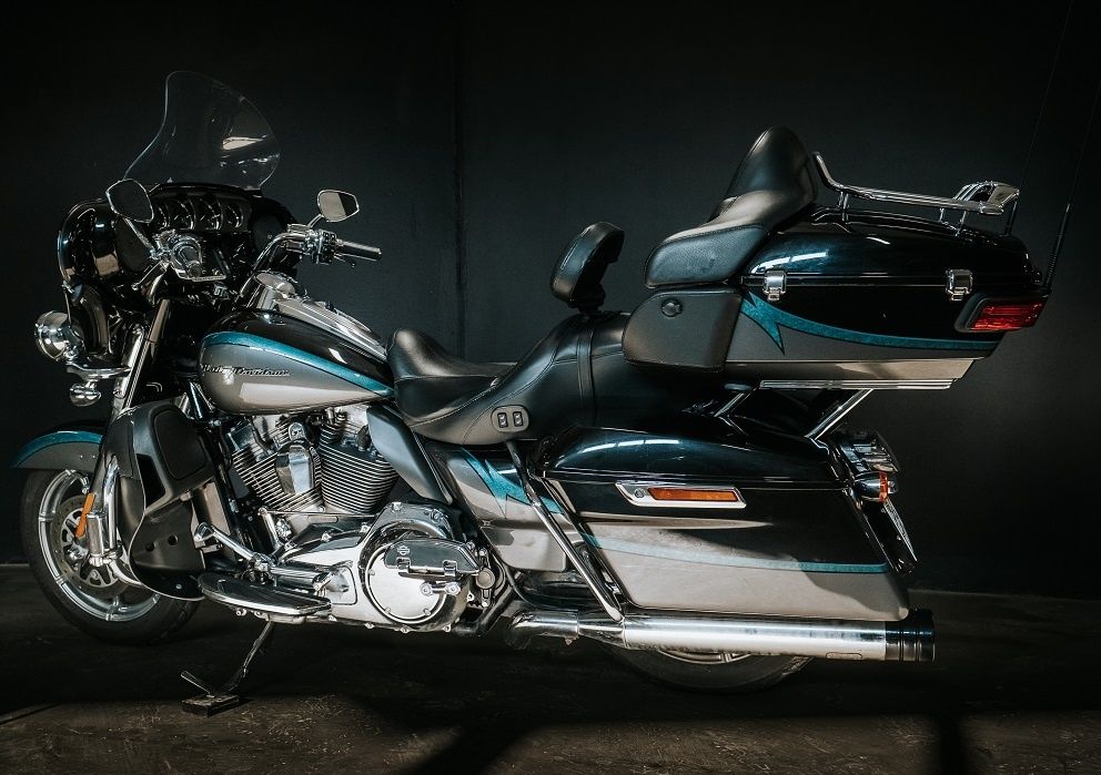 Harley Davidson CVO FLHTKSE Limited