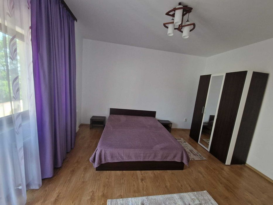 Apartament 4 camere de inchiriat