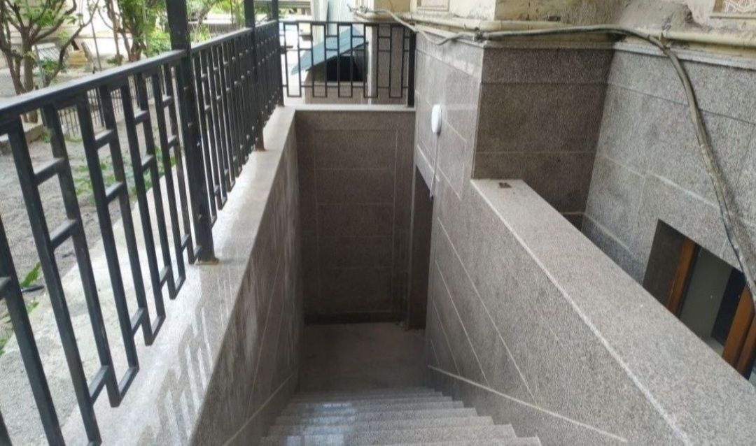 Bezmakler Srochna Egasidan Ofis Arendaga Ganga metroni o'zida  -- 1